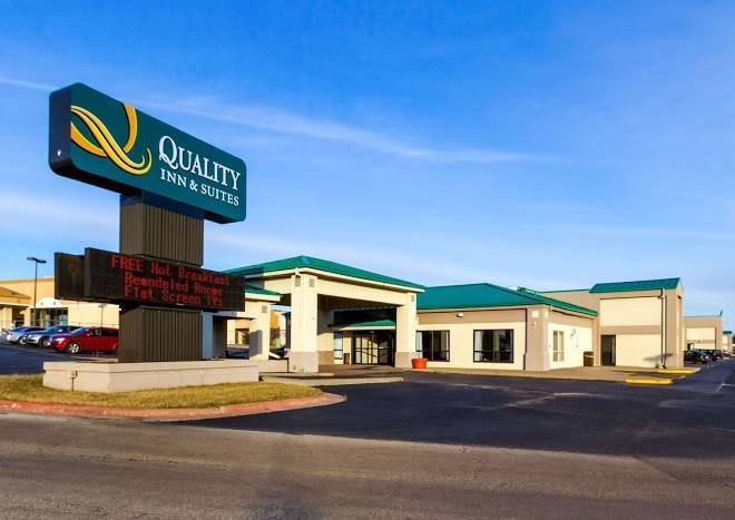 Quality inn & suites moline quad cities