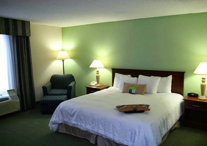 Hampton inn & suites springfield southwest