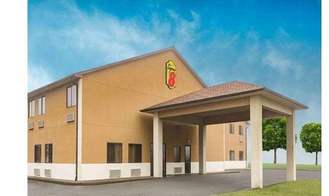 Super 8 by wyndham anna