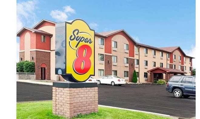 Super 8 by wyndham romeoville bolingbrook