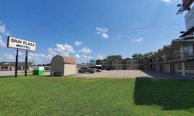 Gray plaza motel marion il