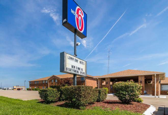 Motel 6 marion il