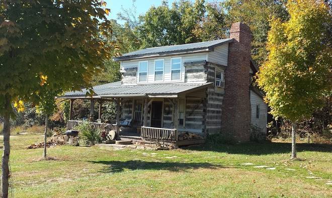 Olde squat inn log cabin bed and breakfast