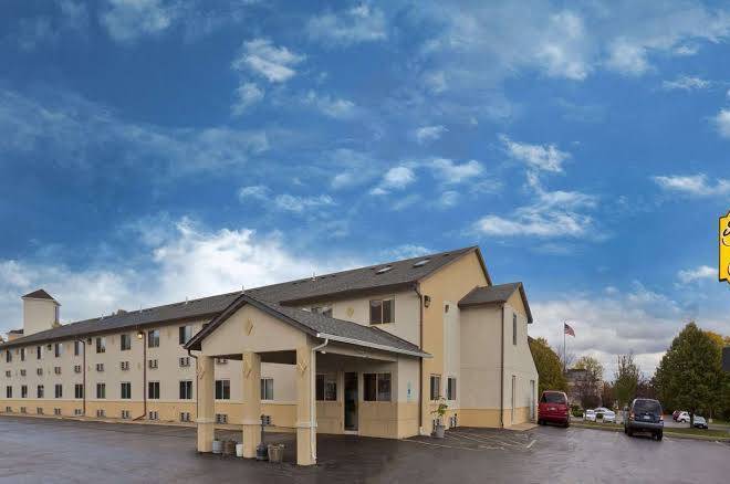 Super 8 by wyndham rockford
