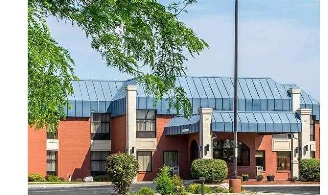 Baymont By Wyndham Fort Wayne Northwest Image