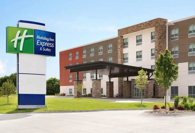 Holiday inn express & suites fort wayne north