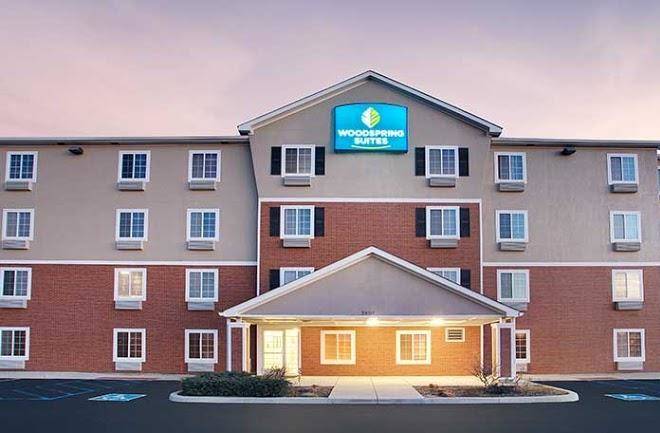 Woodspring suites fort wayne