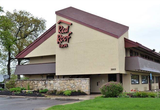 Red roof inn elkhart