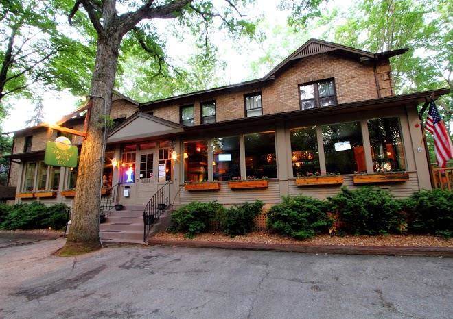 Farina's Supper Club Image