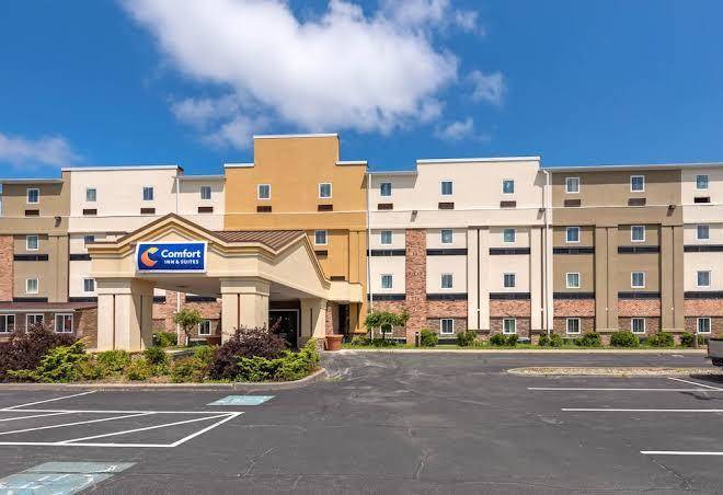 Ramada By Wyndham Michigan City Image