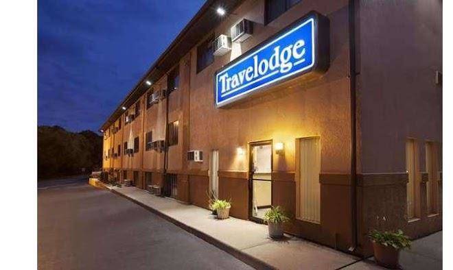 Travelodge By Wyndham La Porte Michigan City Area Image