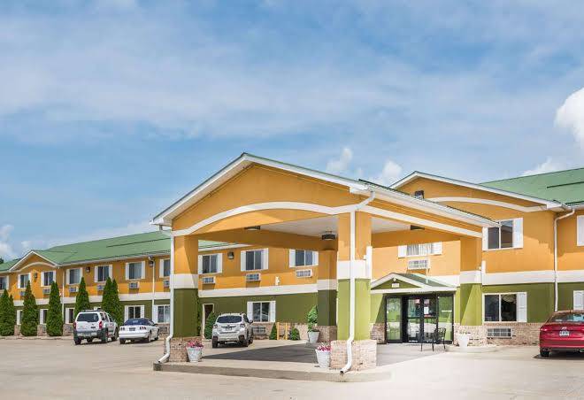Super 8 by wyndham bedford
