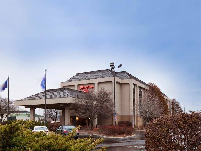 Hampton inn indianapolis ne castleton