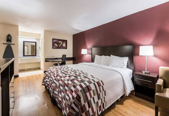 Red roof inn indianapolis castleton