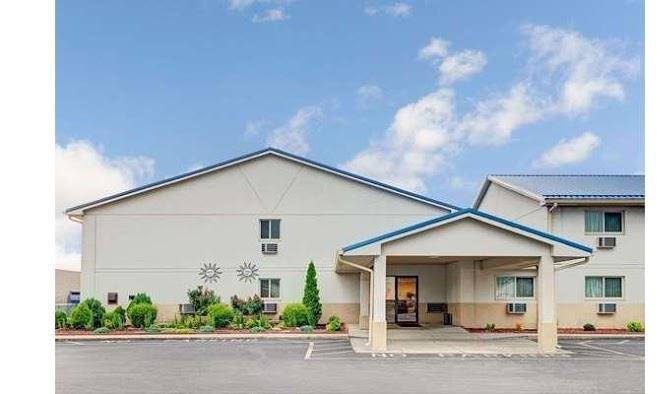Super 8 by wyndham indianapolis emerson ave