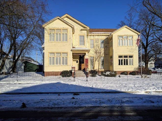 Cole Porter Inn Image