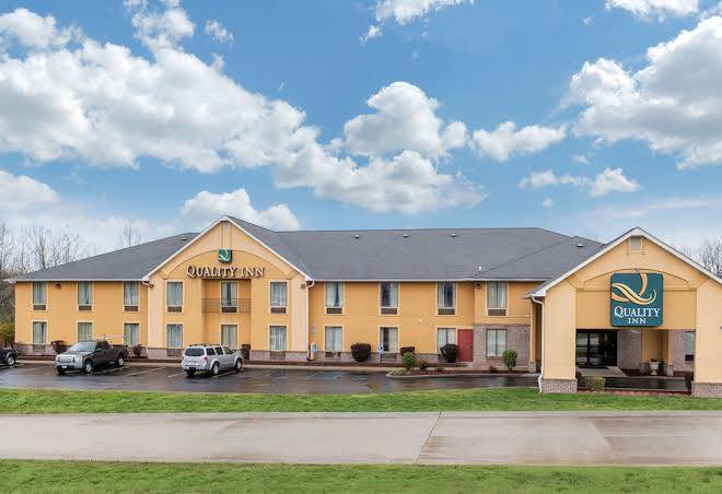 Quality Inn Bloomington Near University Image