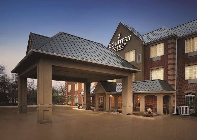 Country inn & suites by radisson valparaiso in