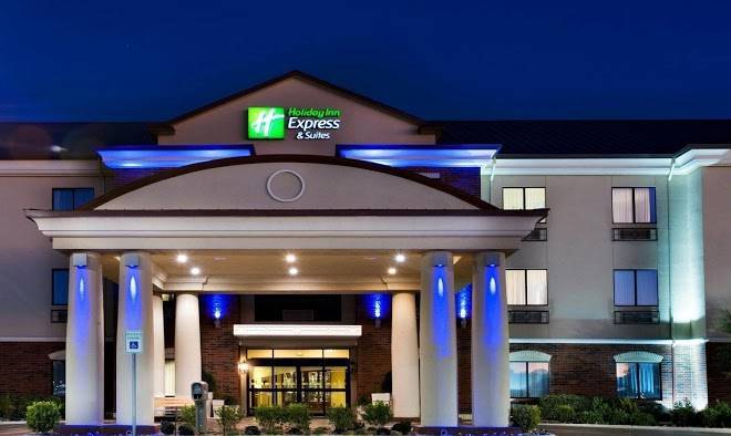 Holiday inn express & suites valparaiso