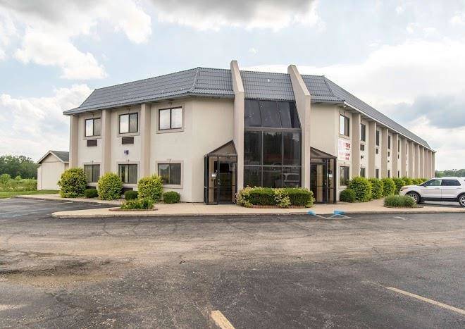 Motel 6 cloverdale in greencastle