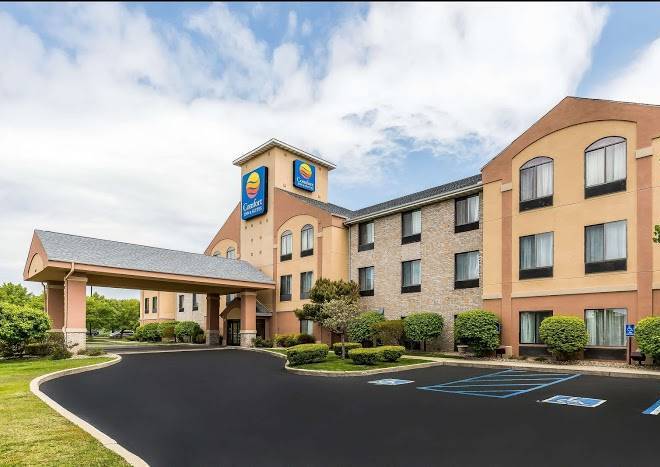 Comfort Inn & Suites Mishawaka South Bend Image