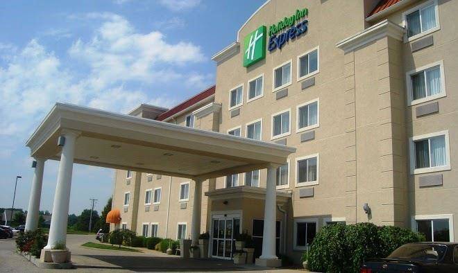 Holiday inn express evansville west