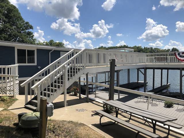 Alexander's landing resort
