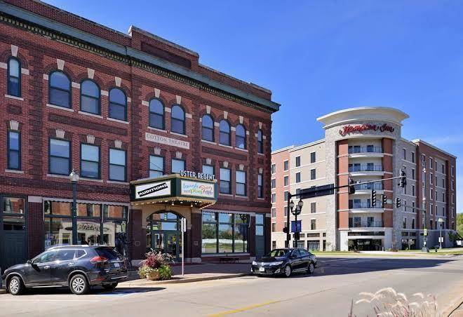 Hampton Inn Cedar Falls Downtown Image