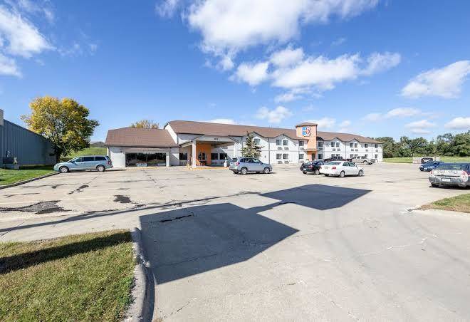 Motel 6 waterloo ia
