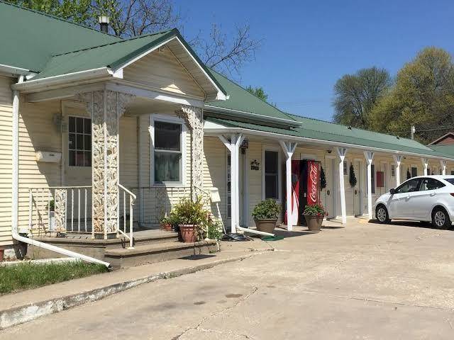 Evergreen inn