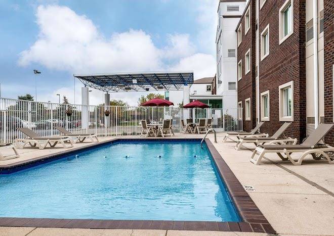 Motel 6 west des moines ia