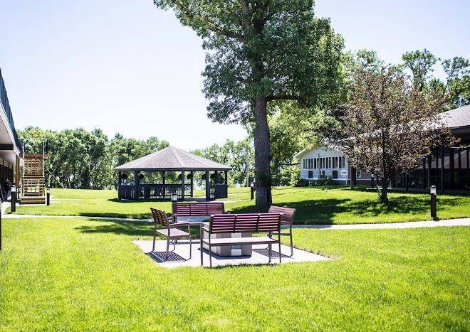 Okoboji commons hotel
