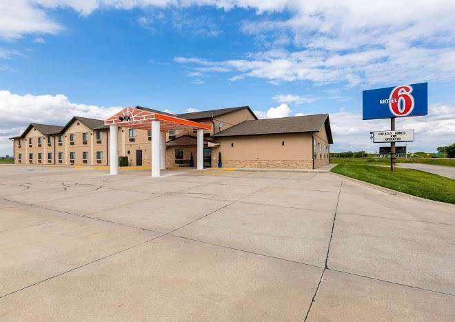 Motel 6 percival ia