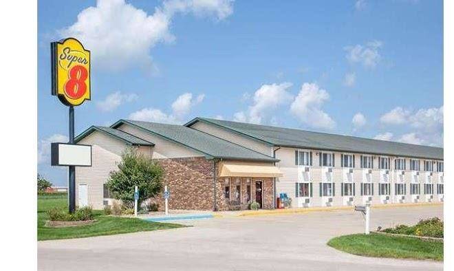 Super 8 By Wyndham Mt Pleasant Image