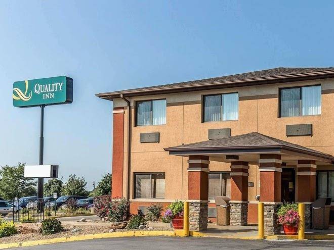 Quality Inn At Collins Road Cedar Rapids Image