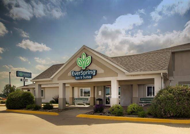 Everspring Inn & Suites Oskaloosa Image