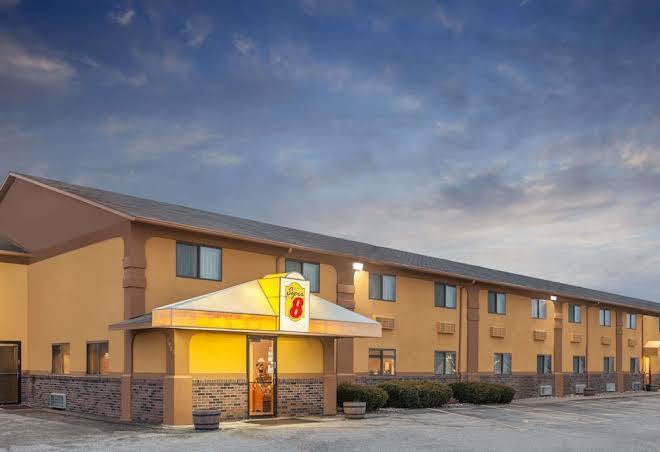 Super 8 by wyndham muscatine