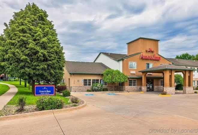 Americinn by wyndham des moines airport