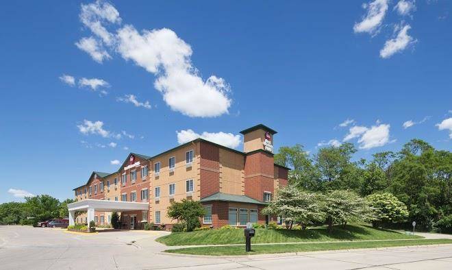 Best western plus des moines west inn & suites