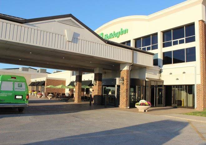 Holiday inn des moines airport conf center