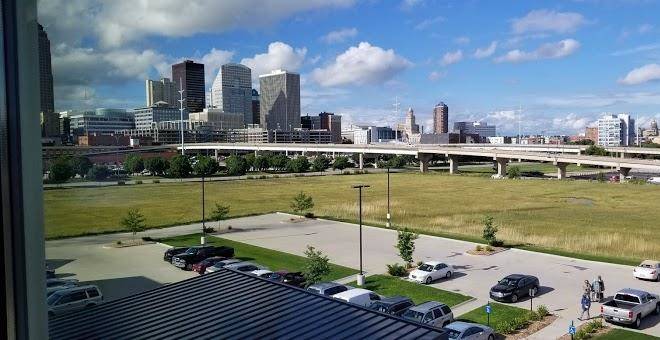 Holiday Inn Express & Suites Des Moines Downtown Image