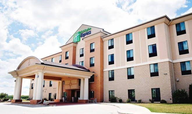 Holiday inn express & suites urbandale des moines