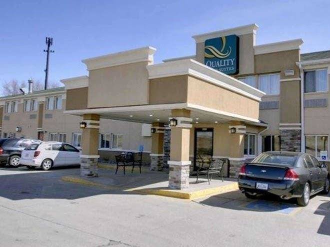 Quality inn & suites des moines airport
