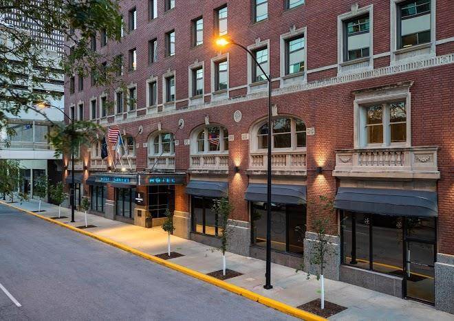 Renaissance des moines savery hotel