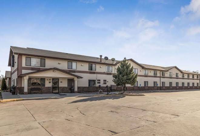 Super 8 by wyndham ankeny des moines area