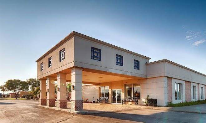 Best western crossroads of the bluffs