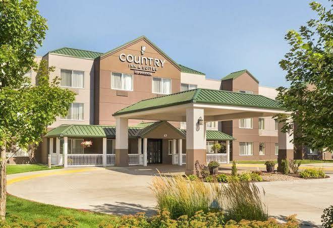 Country inn & suites by radisson council bluffs ia