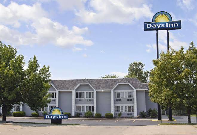 Days inn by wyndham council bluffs 9th ave