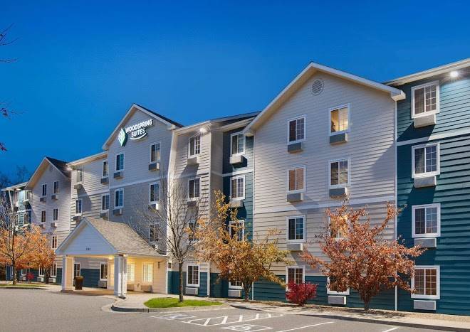 Woodspring suites council bluffs