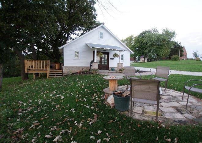 The corn crib bed and breakfast